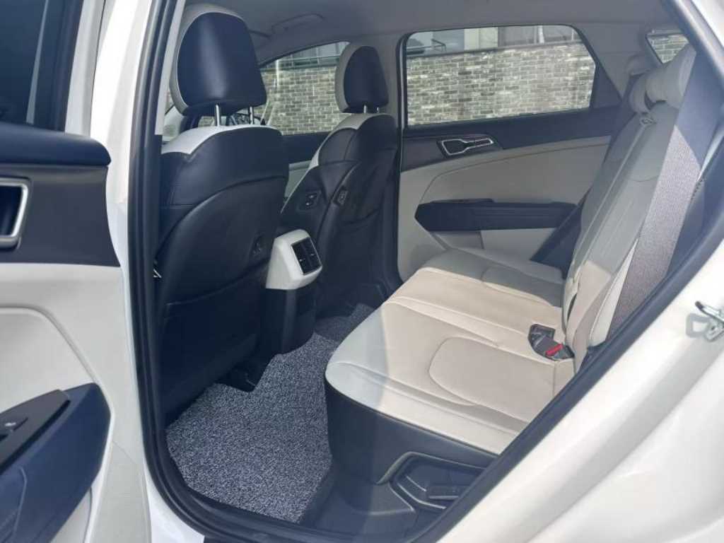 KIA Sportage - Vista 6