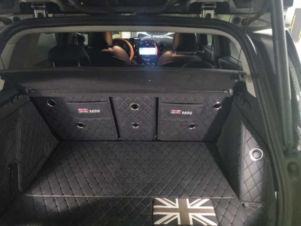 Mini Countryman - Vista 8