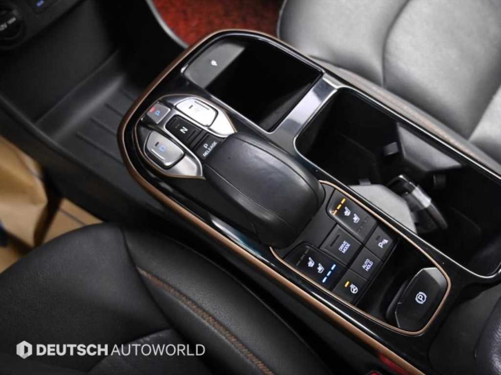 HYUNDAI Ioniq - Vista 9