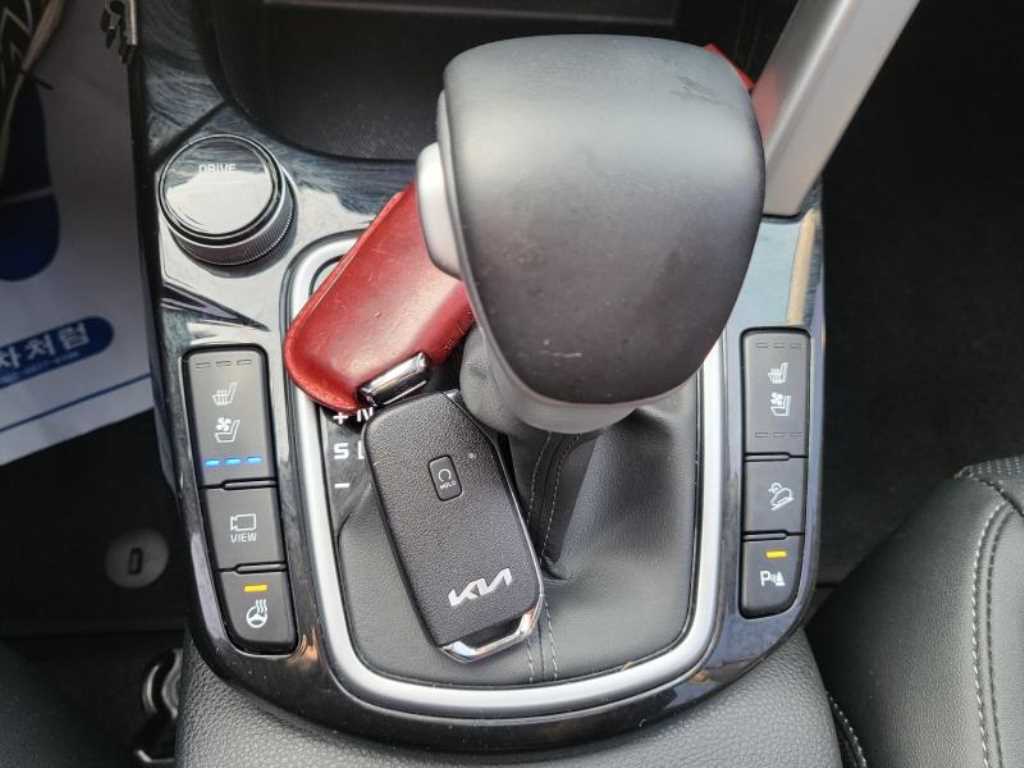 KIA Seltos 2023 - Importación desde Corea - HF Imports Iquique - Foto 18