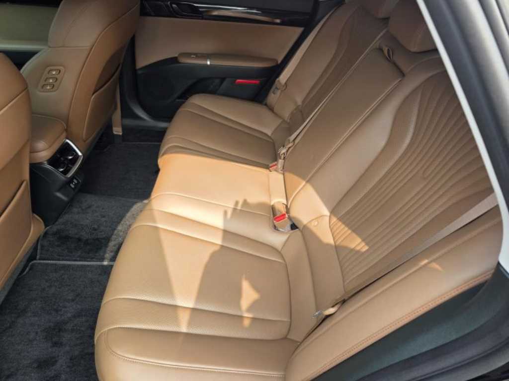 HYUNDAI Grandeur - Vista 8