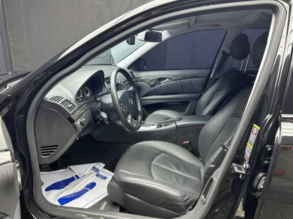 Mercedes Benz E class - Vista 6