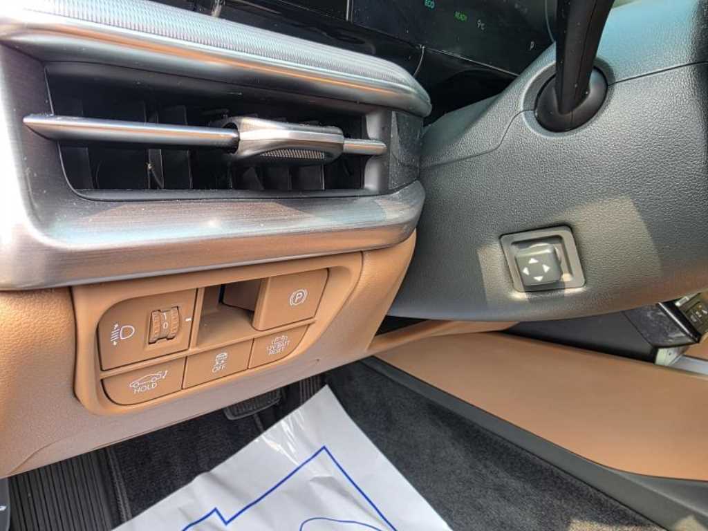 HYUNDAI Grandeur - Vista 11