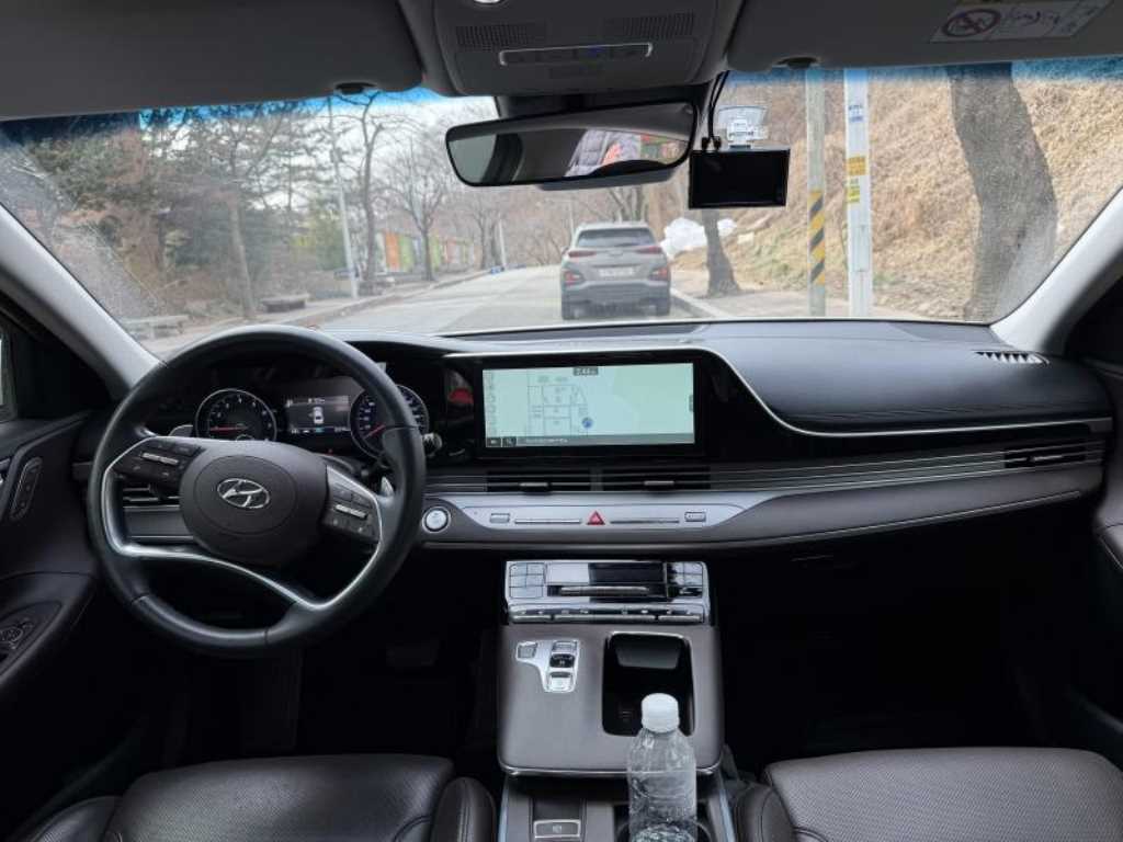 HYUNDAI Grandeur - Vista 6