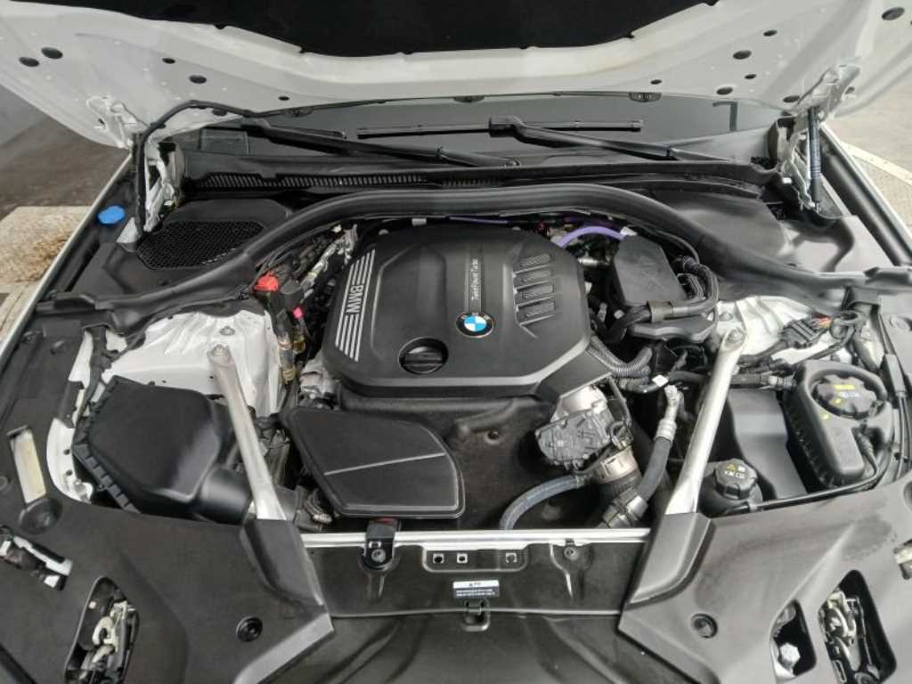 BMW 5 Series 2023 Blanco - Importación desde Corea - HF Imports Iquique - Foto 19