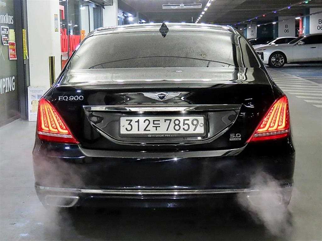 Genesis EQ900 - Vista 5