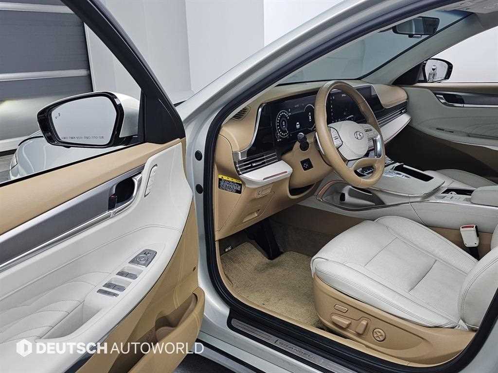 HYUNDAI Grandeur - Vista 10