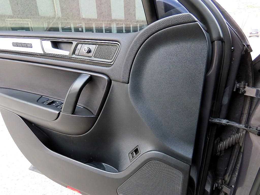 Volkswagen Touareg - Vista 11