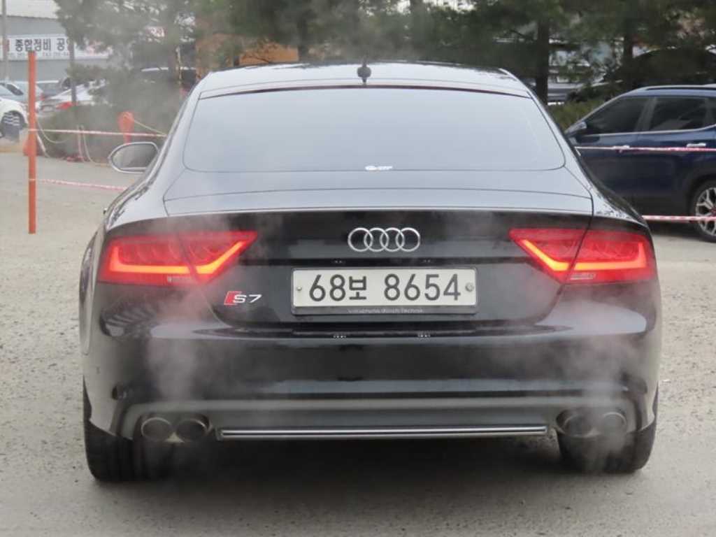 Audi S7 - Vista 4