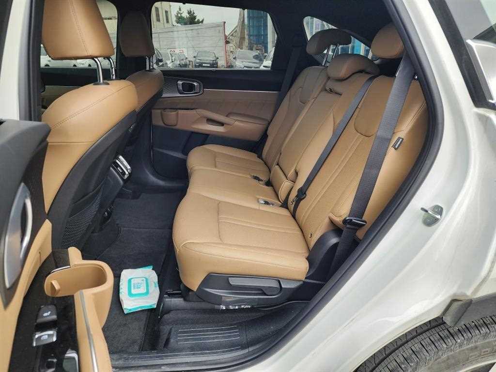 KIA Sorento - Vista 8