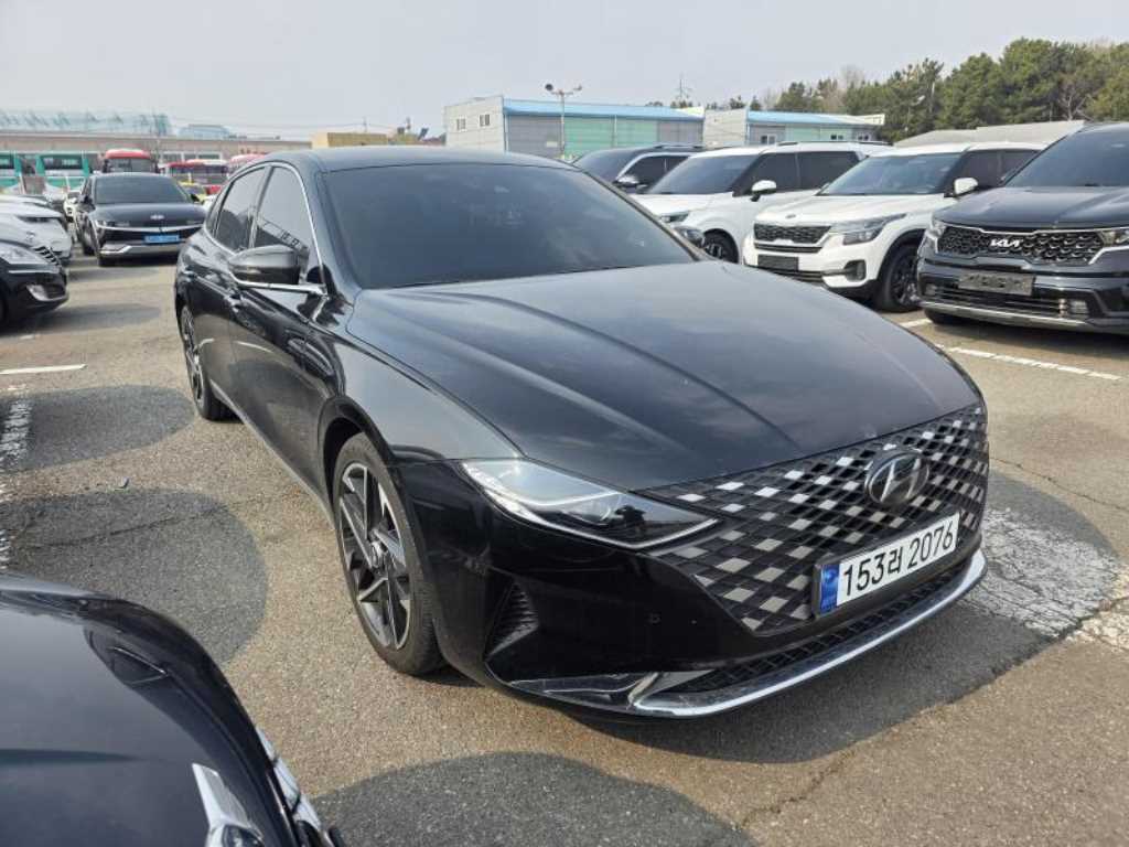 HYUNDAI Grandeur - Vista 2