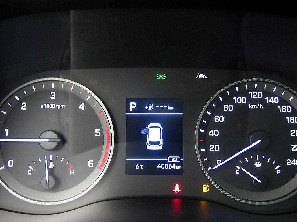 HYUNDAI Tucson 2019 Blanco - Importación desde Corea - HF Imports Iquique - Foto 14