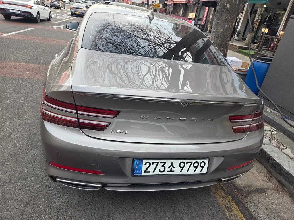 Genesis G80 - Vista 4