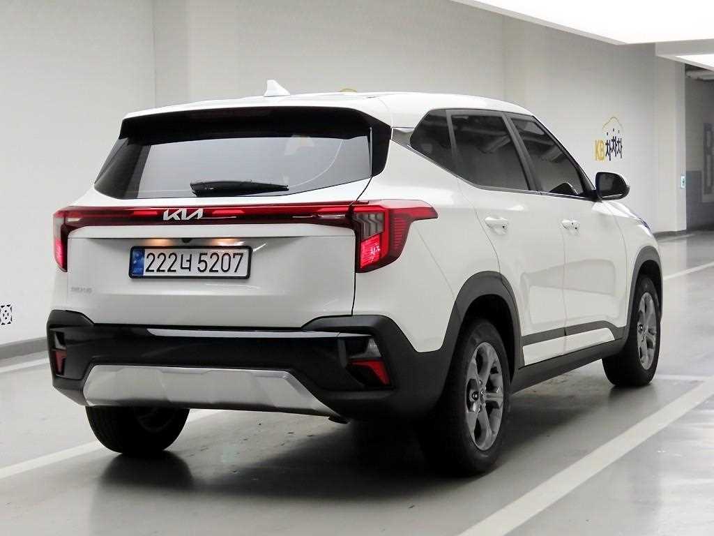 KIA Seltos - Vista 4