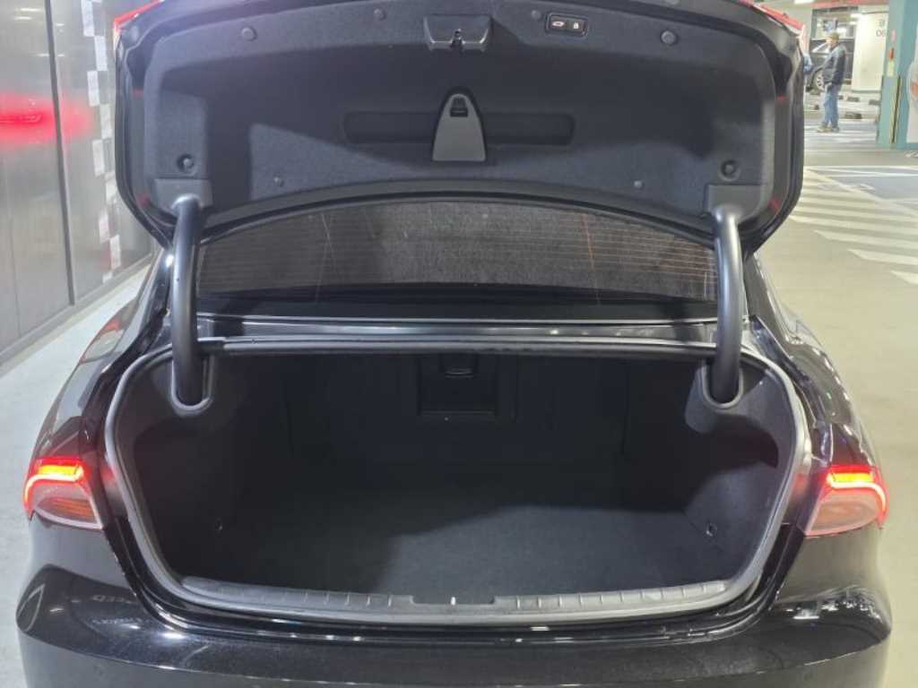 HYUNDAI Grandeur - Vista 6