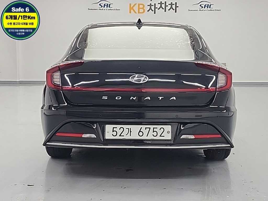 HYUNDAI Sonata - Vista 3