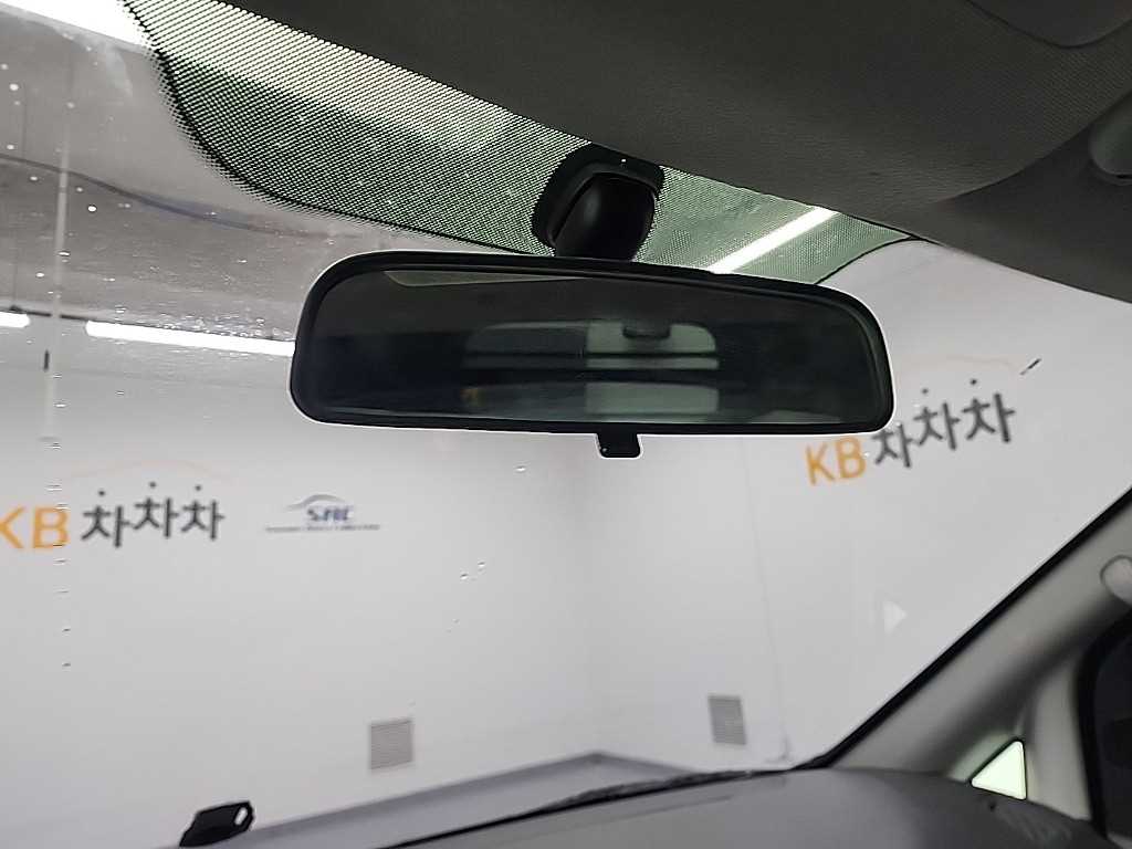 HYUNDAI Starex 2017 Blanco - Importación desde Corea - HF Imports Iquique - Foto 16