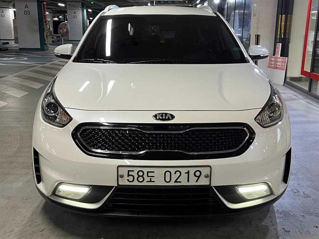 KIA Niro 2017 Blanco - Importación desde Corea - HF Imports Iquique - Foto 1