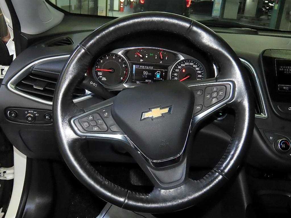 Chevrolet Malibu - Vista 8