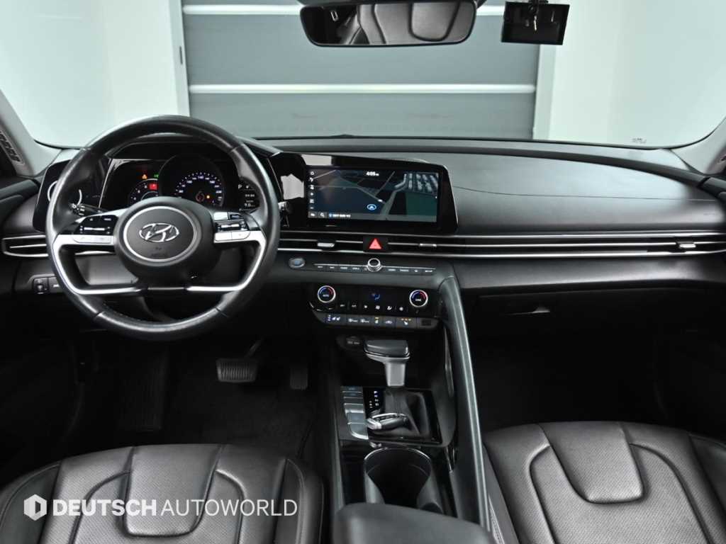 HYUNDAI Avante - Vista 11