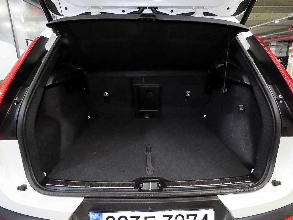 Volvo XC40 2025 - Importación desde Corea - HF Imports Iquique - Foto 17