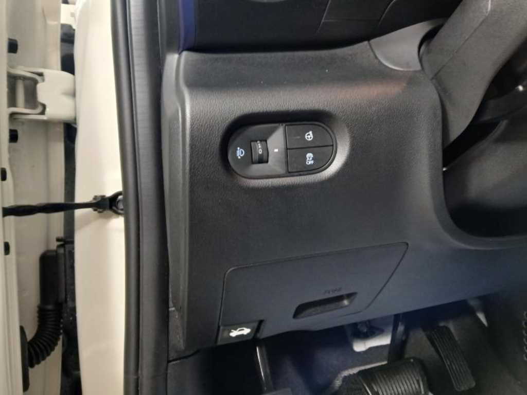 HYUNDAI Casper - Vista 12