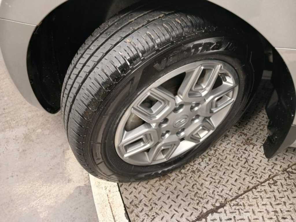 HYUNDAI Staria 2022 Plateado - Importación desde Corea - HF Imports Iquique - Foto 20