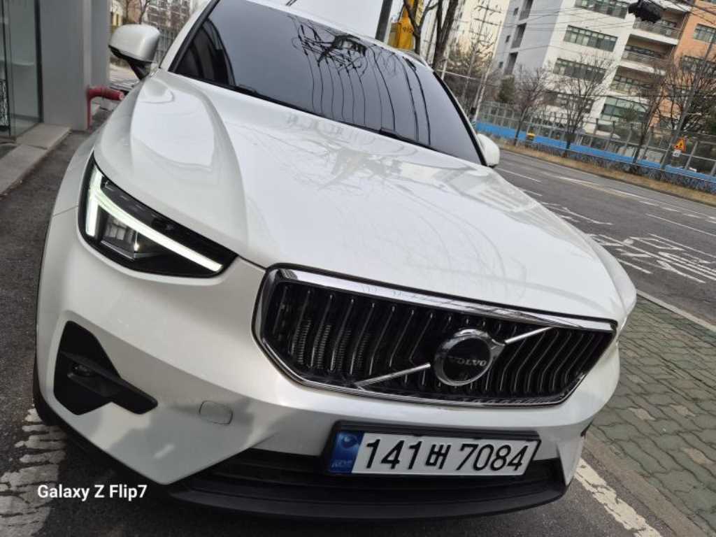 Volvo XC40 - Vista 3