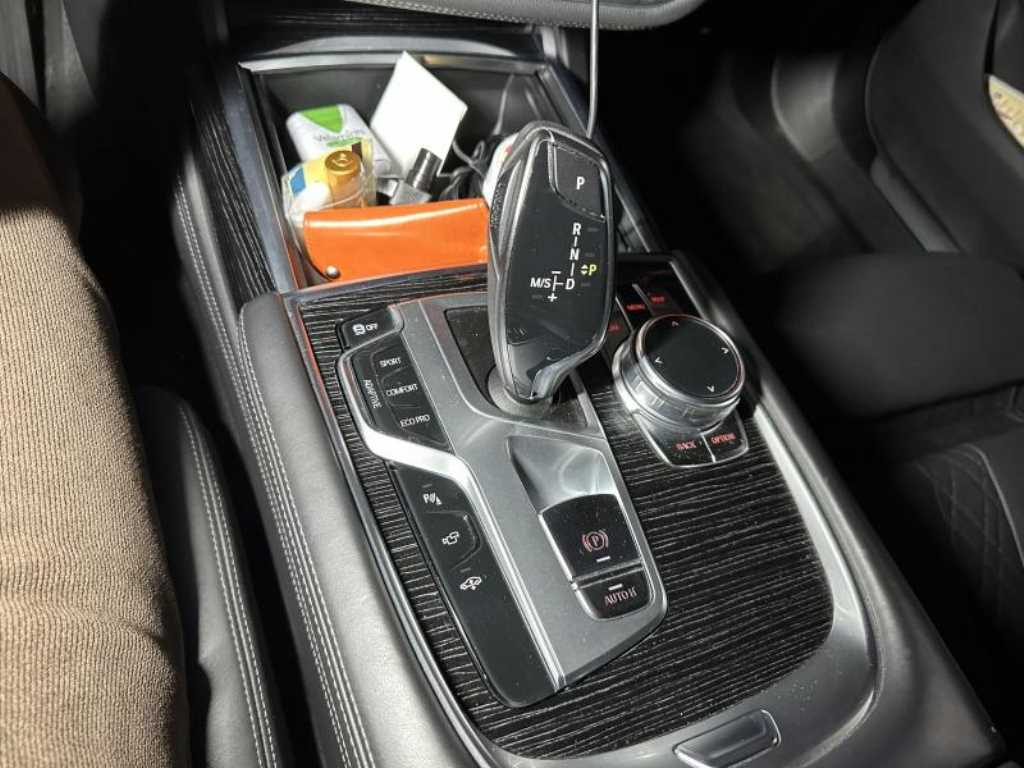 BMW 7 Series - Vista 6