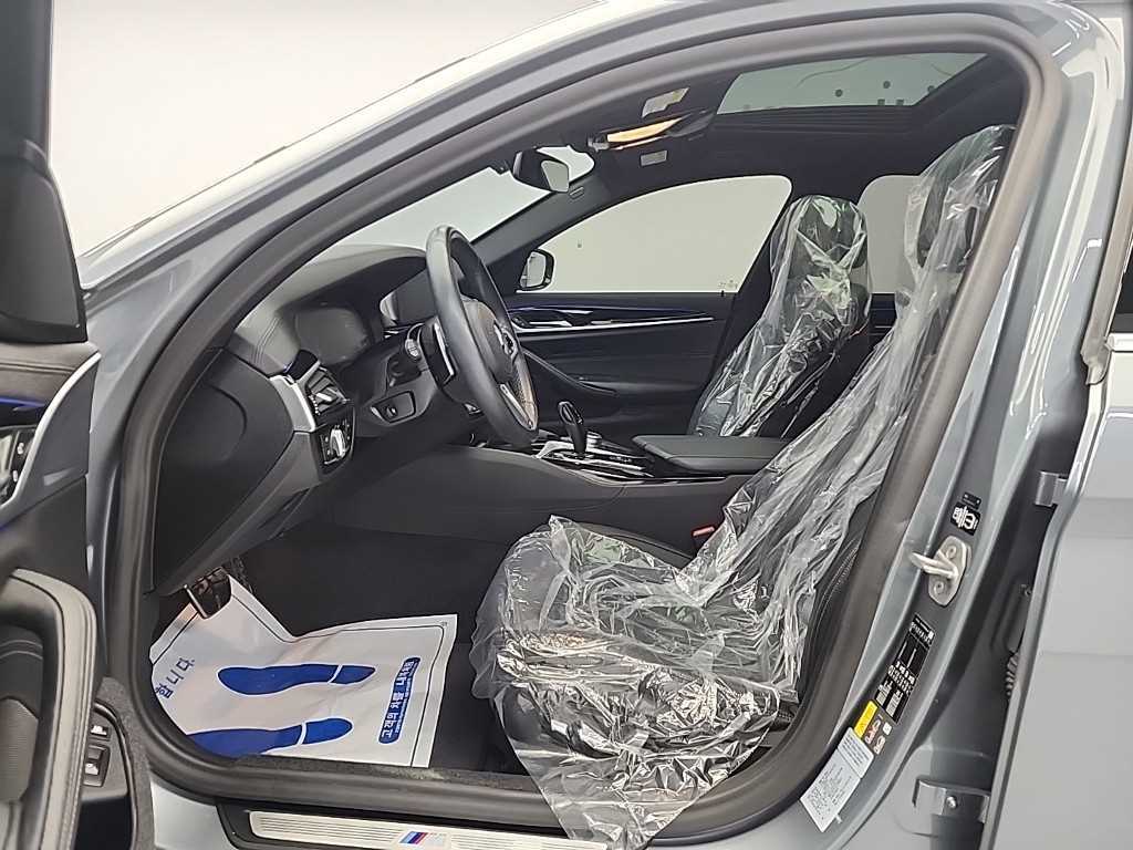 BMW 5 Series - Vista 11