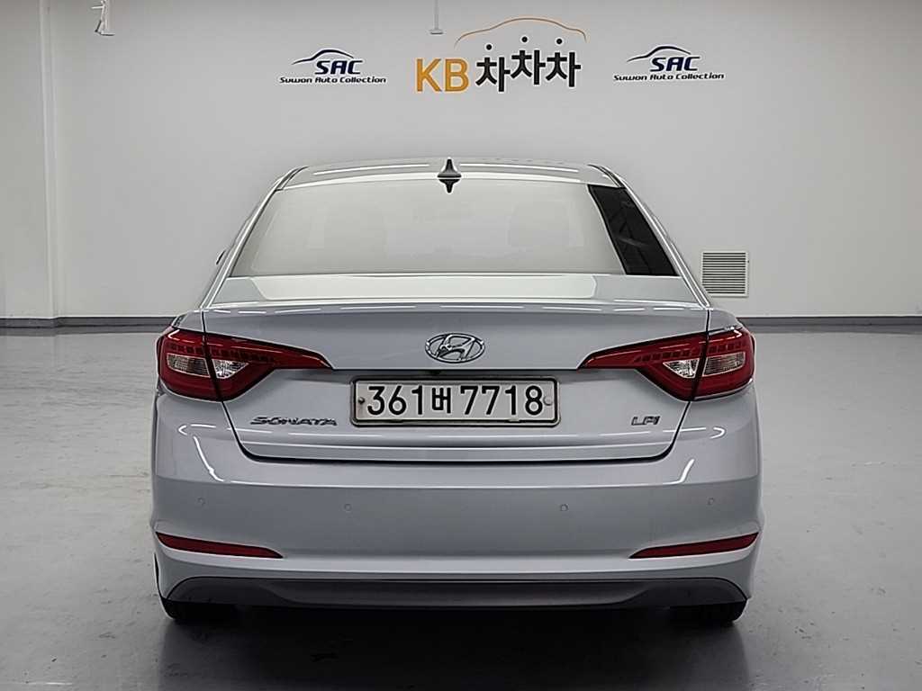 HYUNDAI Sonata - Vista 5