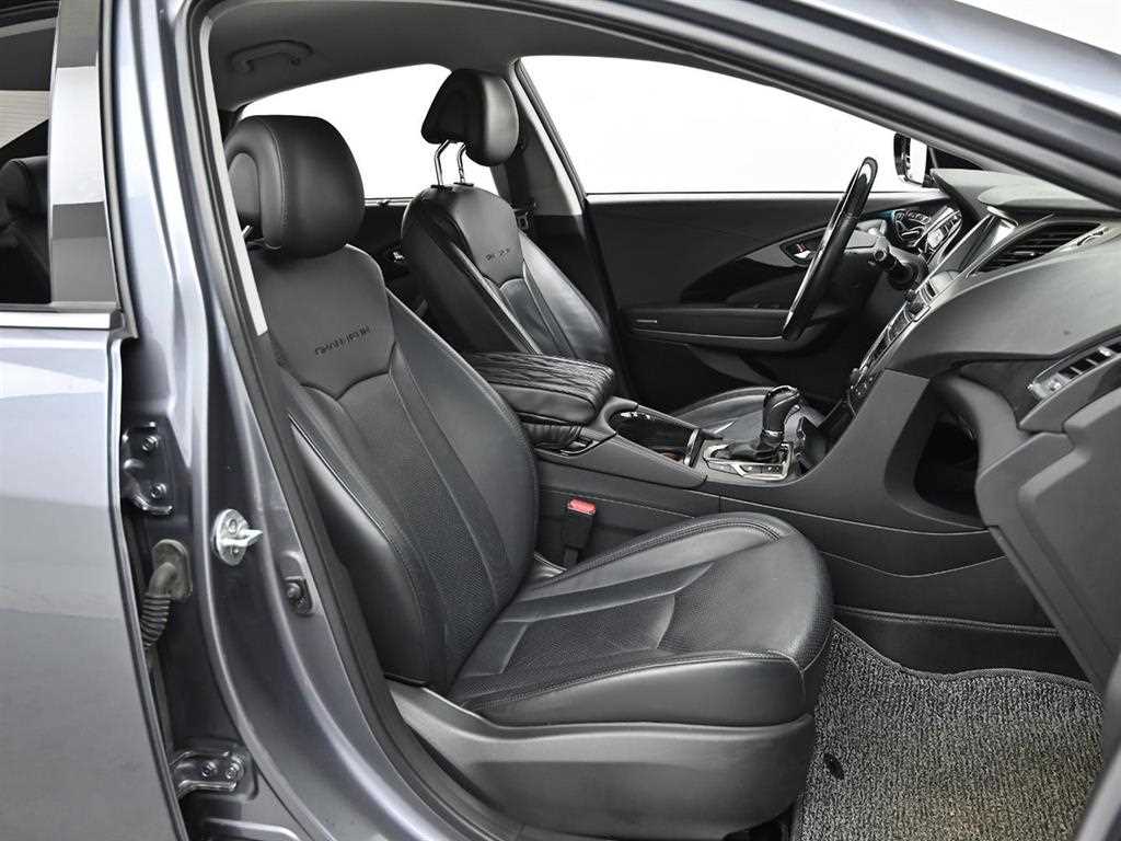 HYUNDAI Grandeur - Vista 10