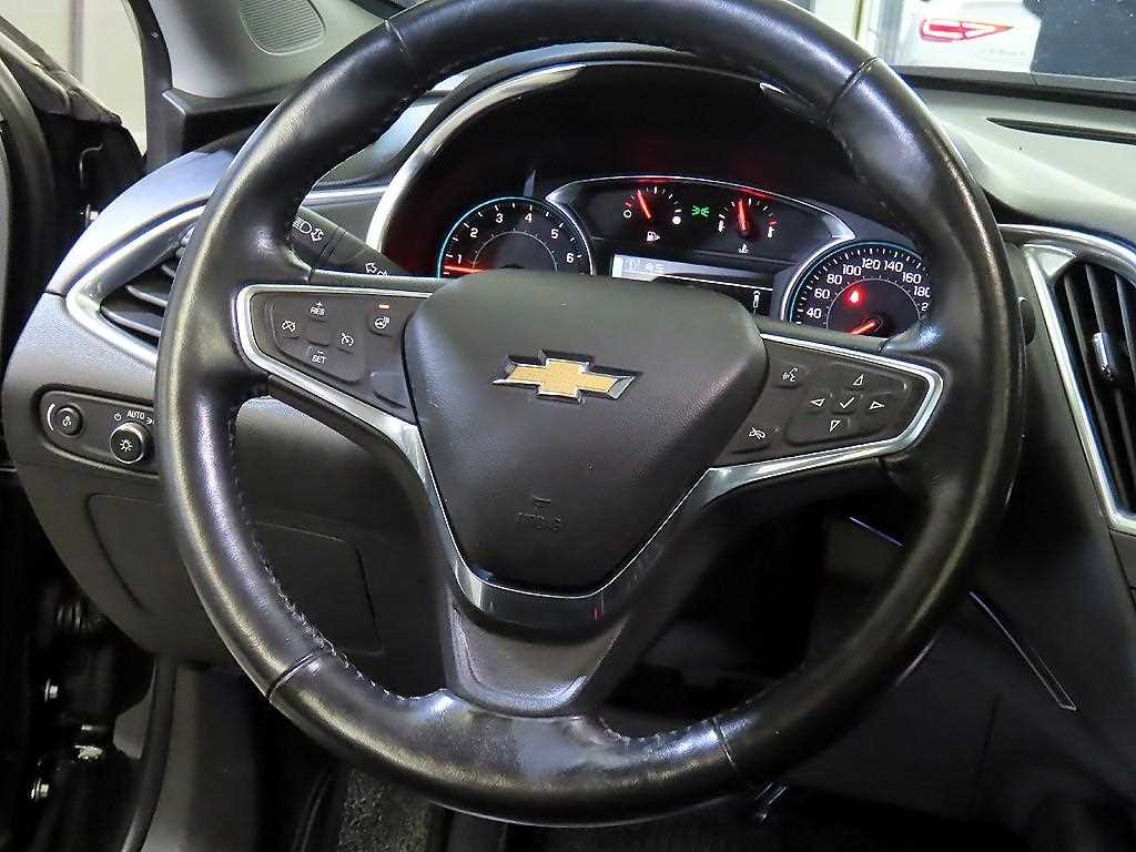 Chevrolet Malibu - Vista 8