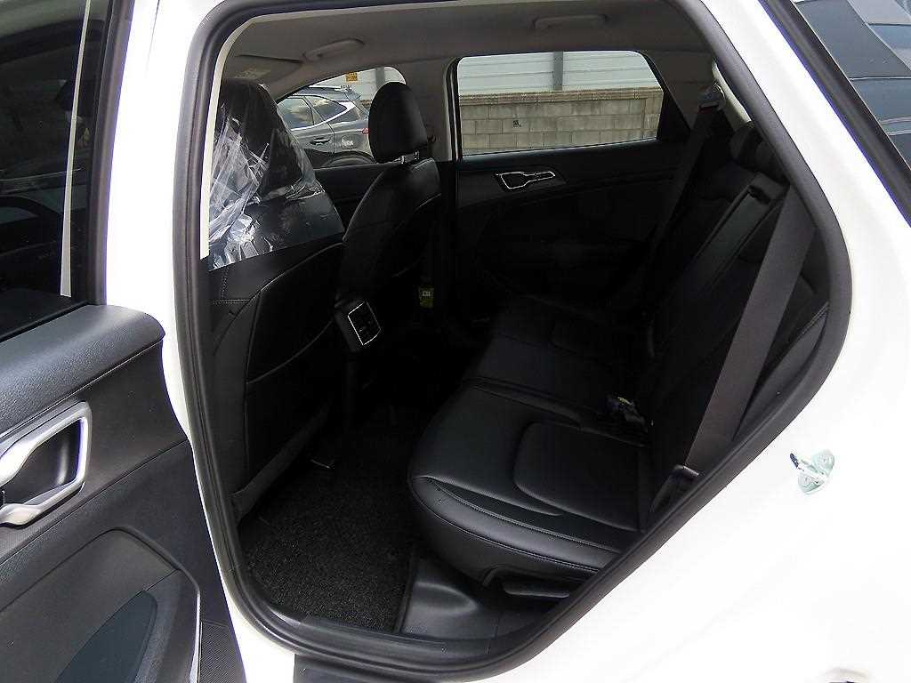 KIA Sportage - Vista 6