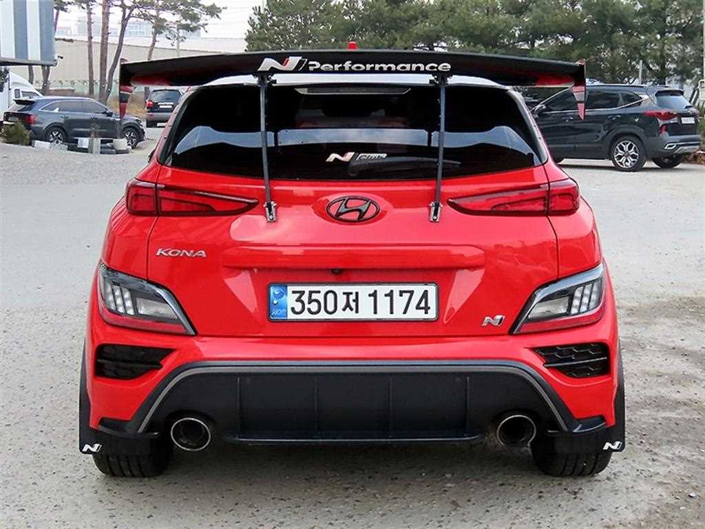 HYUNDAI Kona - Vista 4