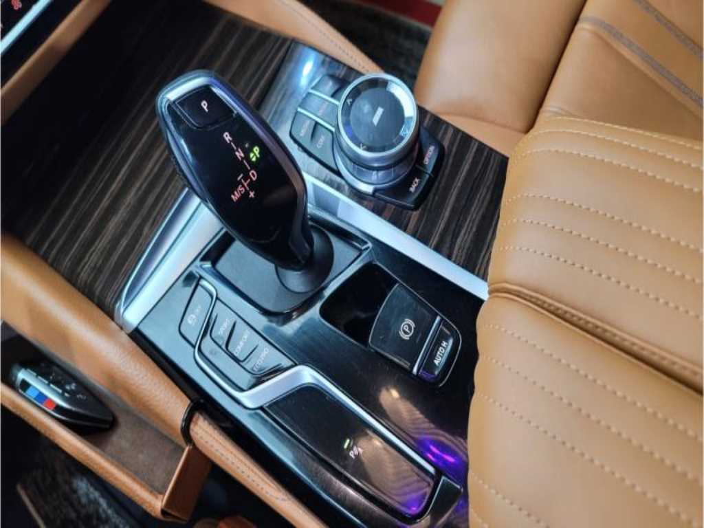 BMW 5 Series 2022 - Importación desde Corea - HF Imports Iquique - Foto 14