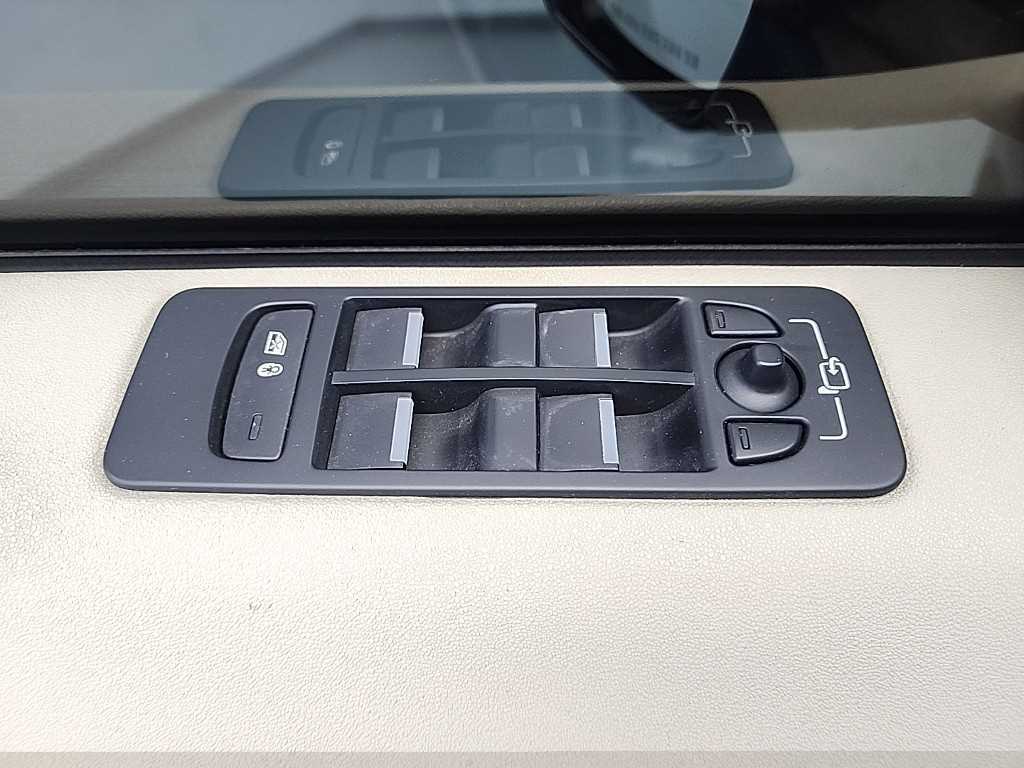 Land Rover Discovery Sports 2015 Negro - Importación desde Corea - HF Imports Iquique - Foto 16