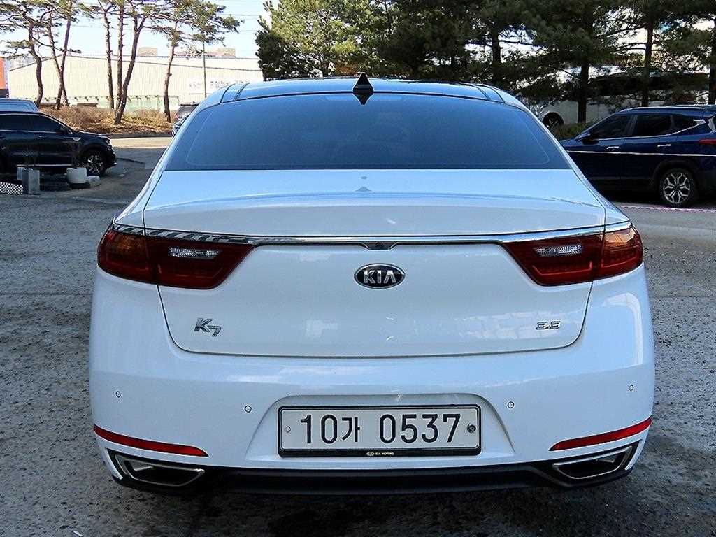 KIA K7 - Vista 4