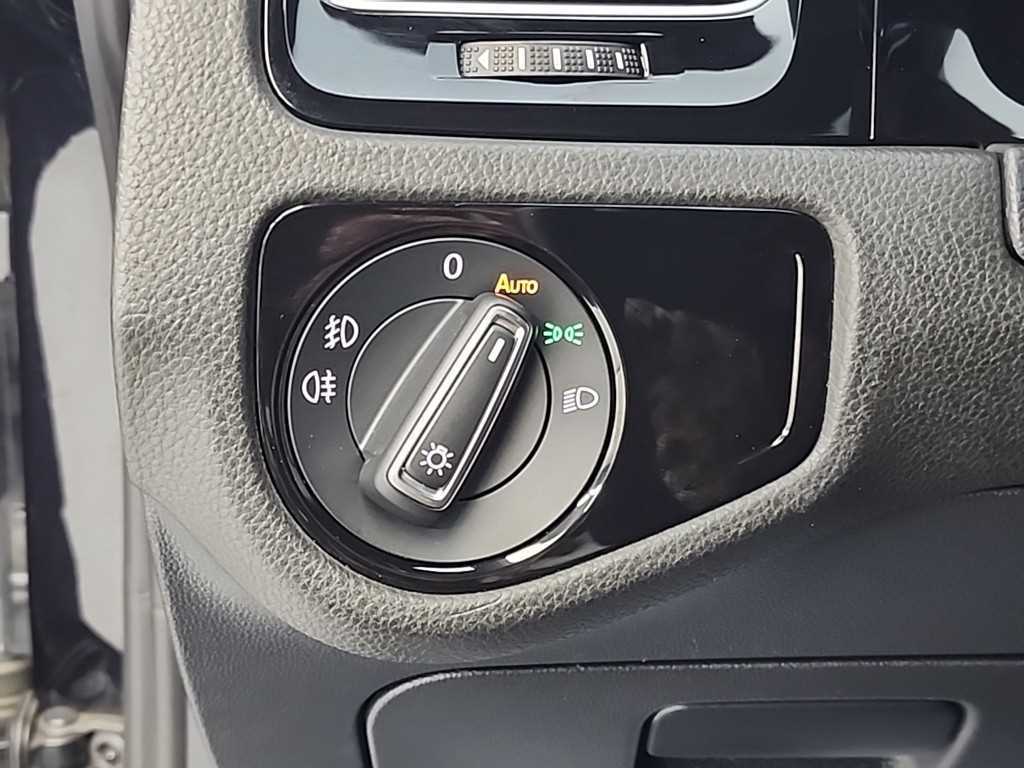 Volkswagen Golf 2015 Negro - Importación desde Corea - HF Imports Iquique - Foto 18