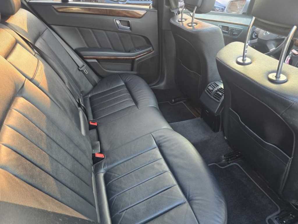 Mercedes Benz E class - Vista 9