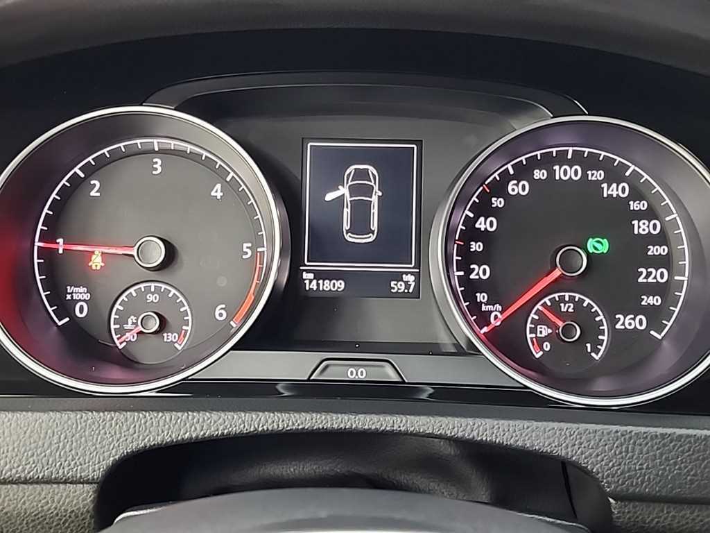 Volkswagen Golf - Vista 6