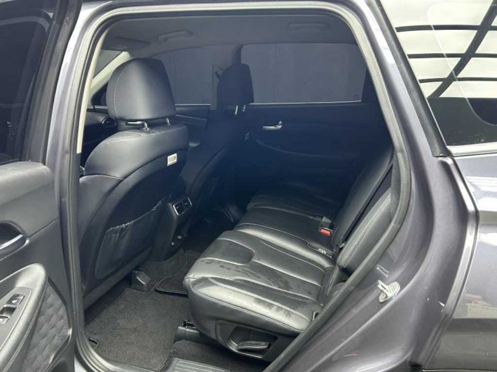 HYUNDAI Santa Fe - Vista 6