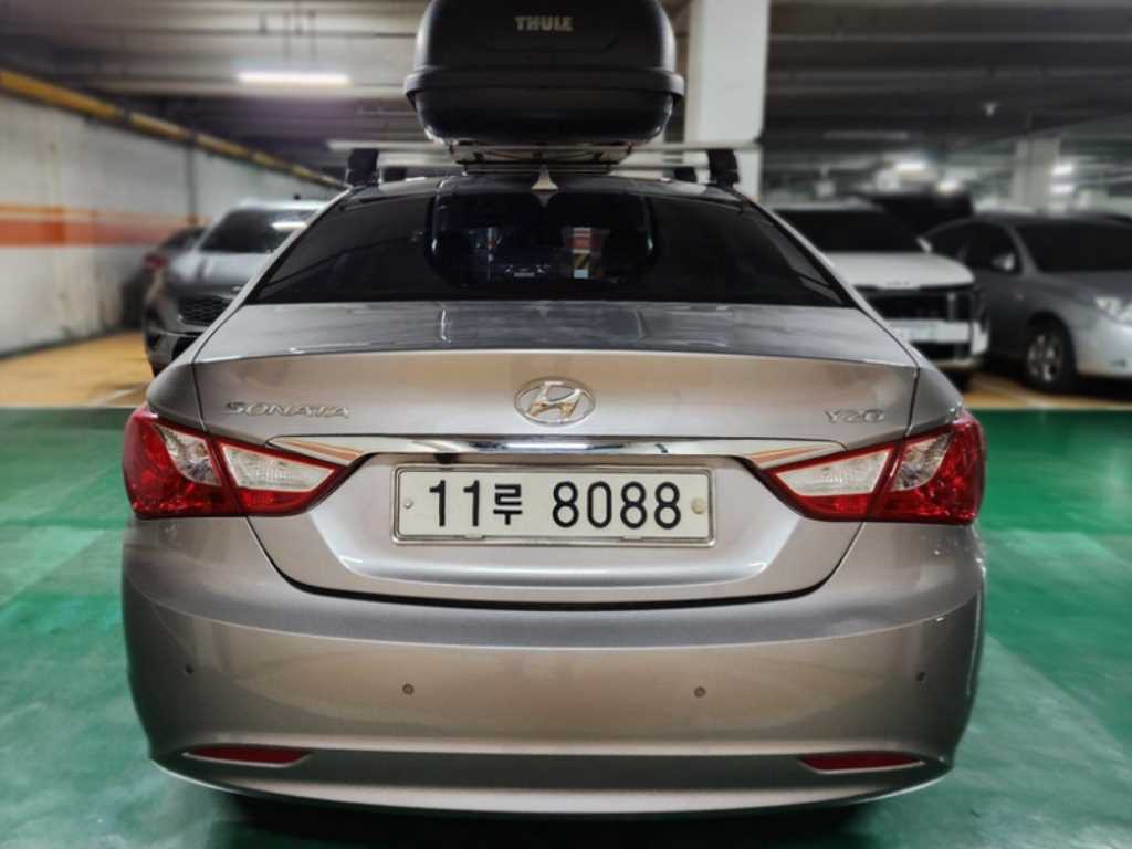 HYUNDAI Sonata - Vista 2