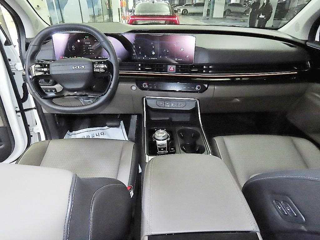 KIA Carnival - Vista 10