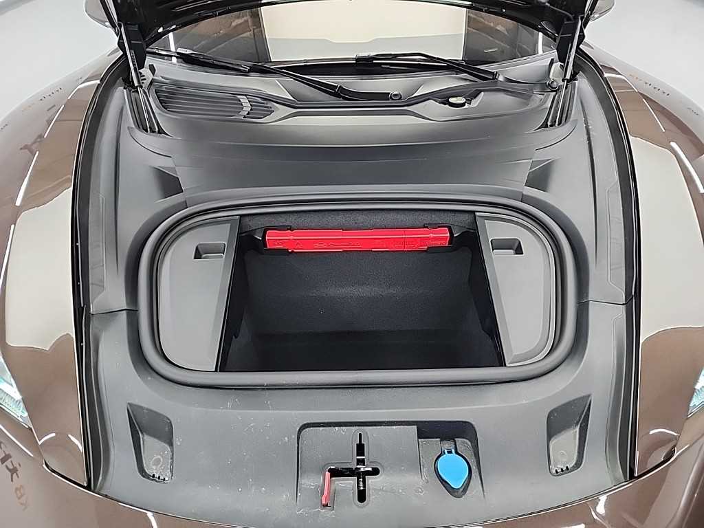 Porsche Taycan - Vista 5