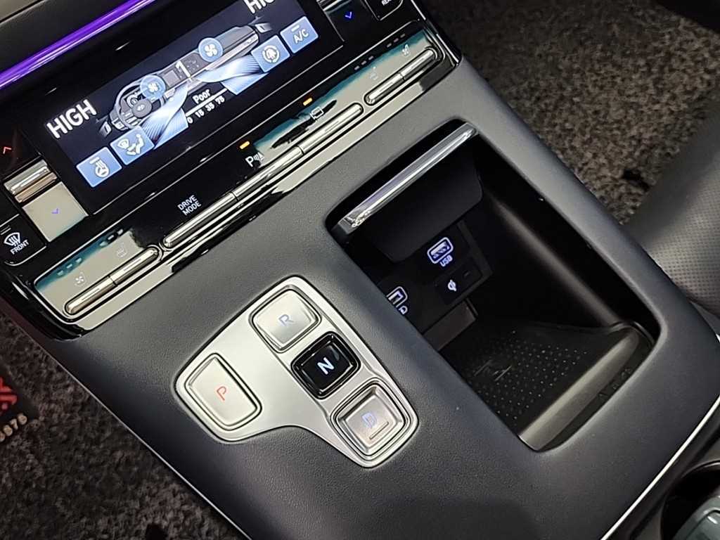 HYUNDAI Grandeur - Vista 8