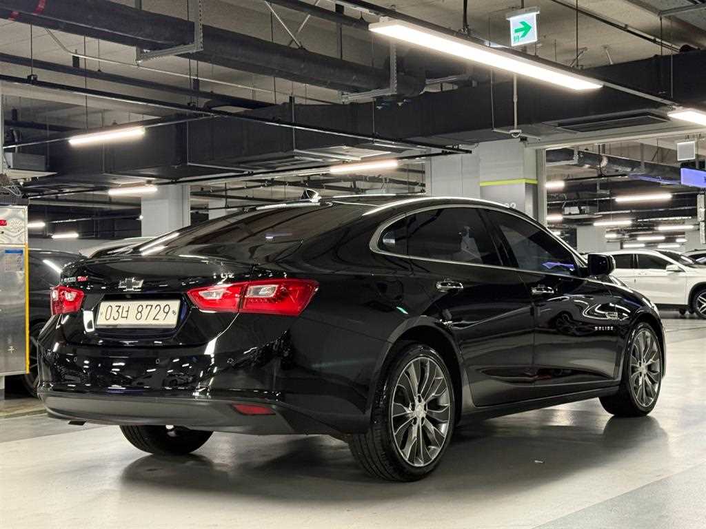 Chevrolet Malibu - Vista 5