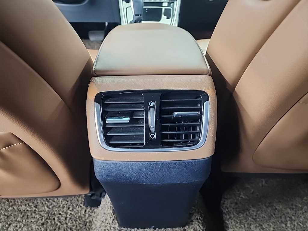 HYUNDAI Grandeur - Vista 12