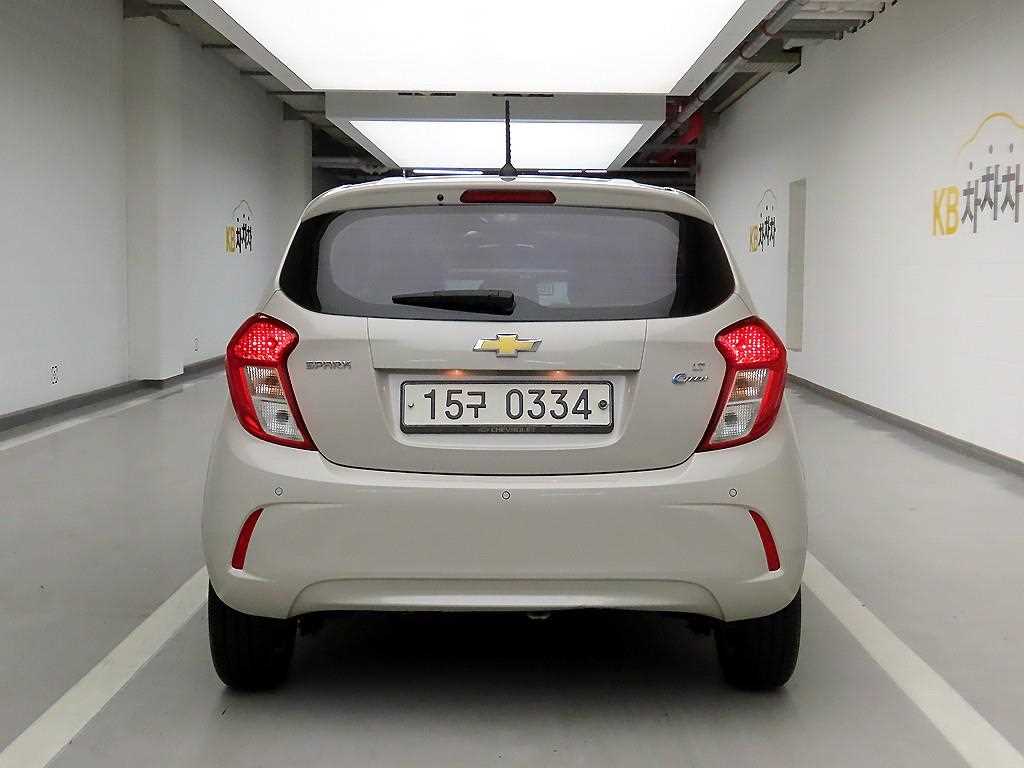Chevrolet Spark - Vista 3