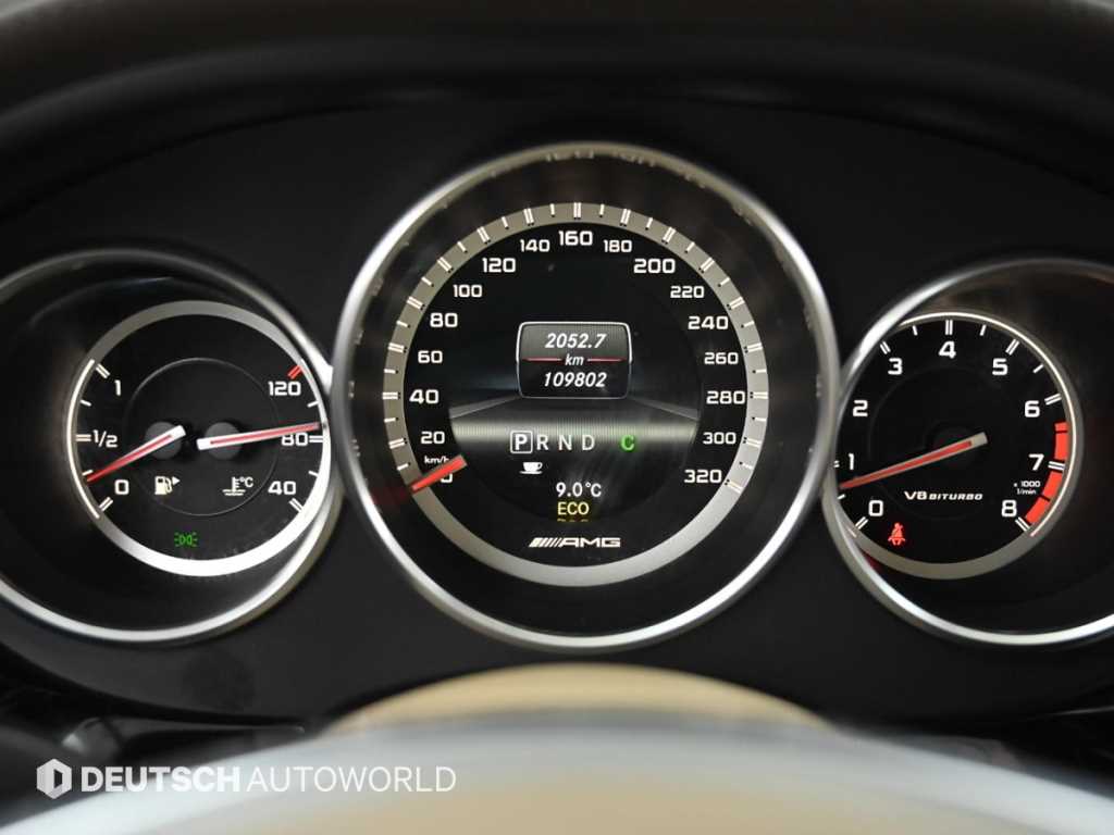 Mercedes Benz CLS Class - Vista 8